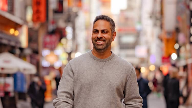 Ramit Sethi: To build wealth, avoid 3 harmful beliefs about money